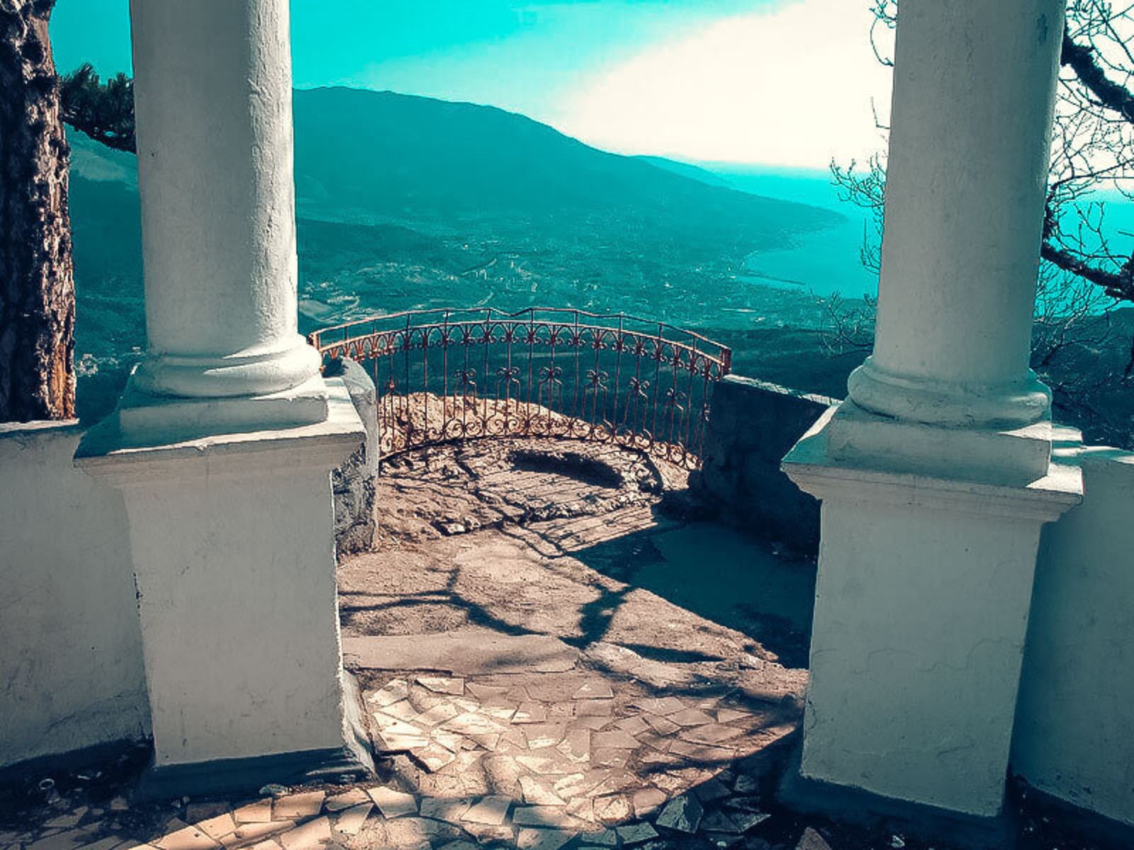 Вид из Серебряной беседки guidego.ru