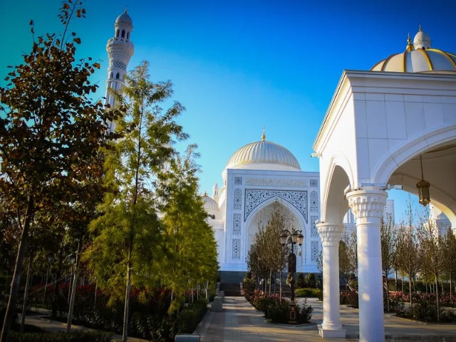 Индивидуальный 3-дневный автотур “Столичные виды + горная Чечня”