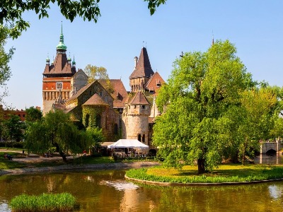 Экскурсии по парку Варошлигет в Будапеште