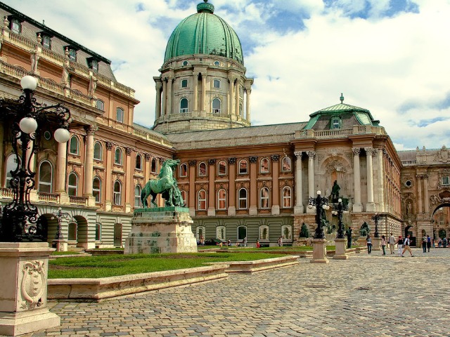 Коллекция столичных красот и барочный шедевр