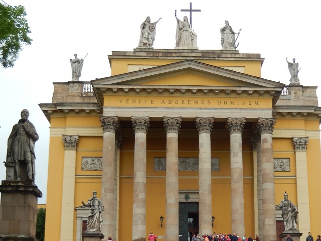 Экскурсия «Средневековый Эгер и Венгерский Памуккале»