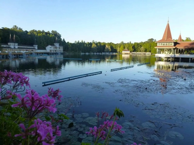 Услуги индивидуального трансфера Будапешт – Хевиз