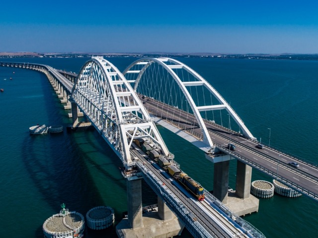 В древнюю Керчь через знаменитый Крымский мост