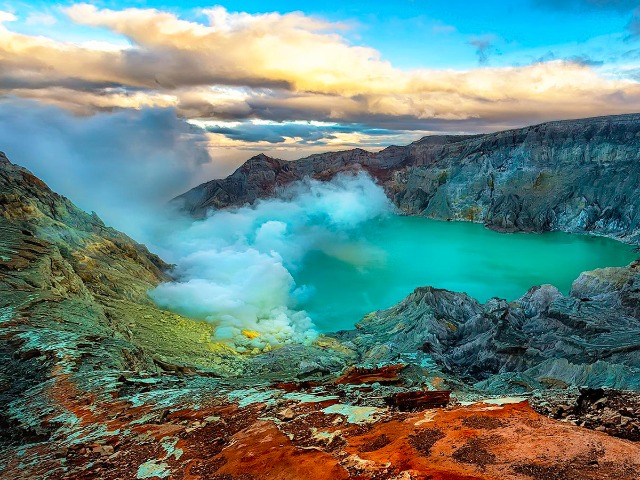 Индивидуальный 2-дневный тур с Бали на вулкан Иджен на Яве