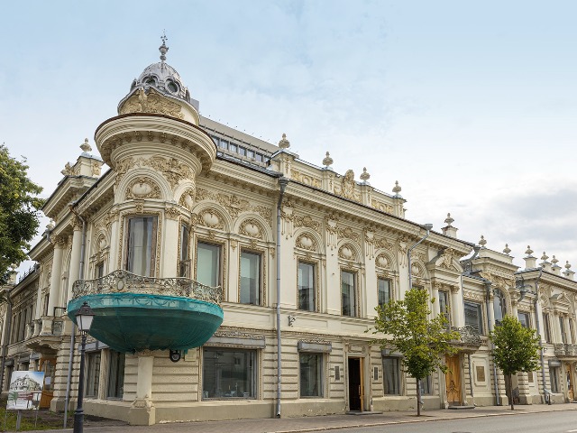 Обзорная пешеходная экскурсия: Купеческая и дворянская Казань