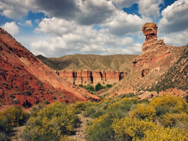 Индивидуальная экскурсия из Алматы в Чарынский каньон