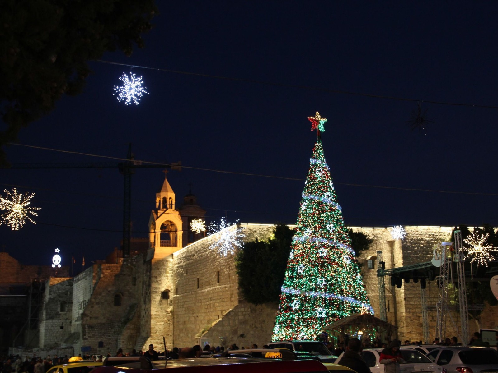 Праздничный город 