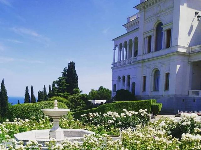 Обзорная экскурсия из Ялты к графу Воронцову и Николаю II