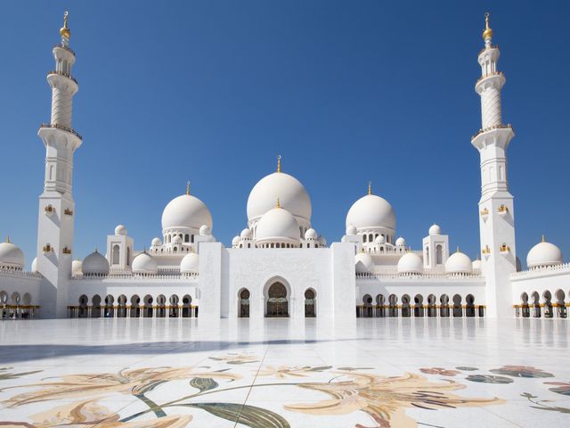 Индивидуальная экскурсия «Мечеть шейха Зайда» в Абу-Даби