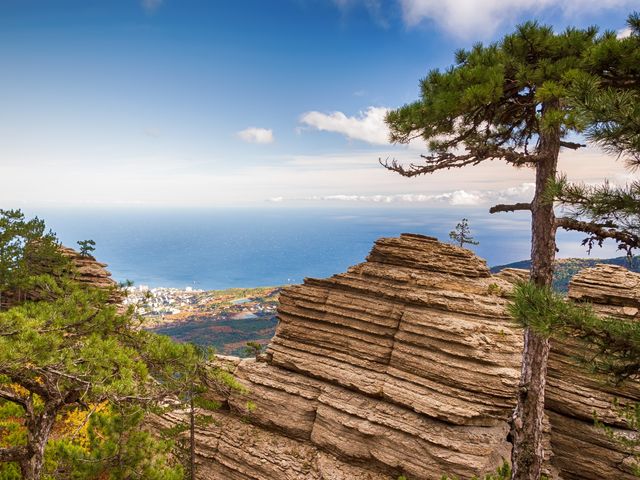 Обзорная экскурсия из Ялты «Таракташская тропа и спуск в Мисхор»