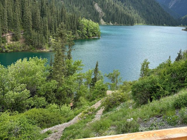 Групповая экскурсия к о. Кольсай, в Чарын, Лунный, Черный каньоны